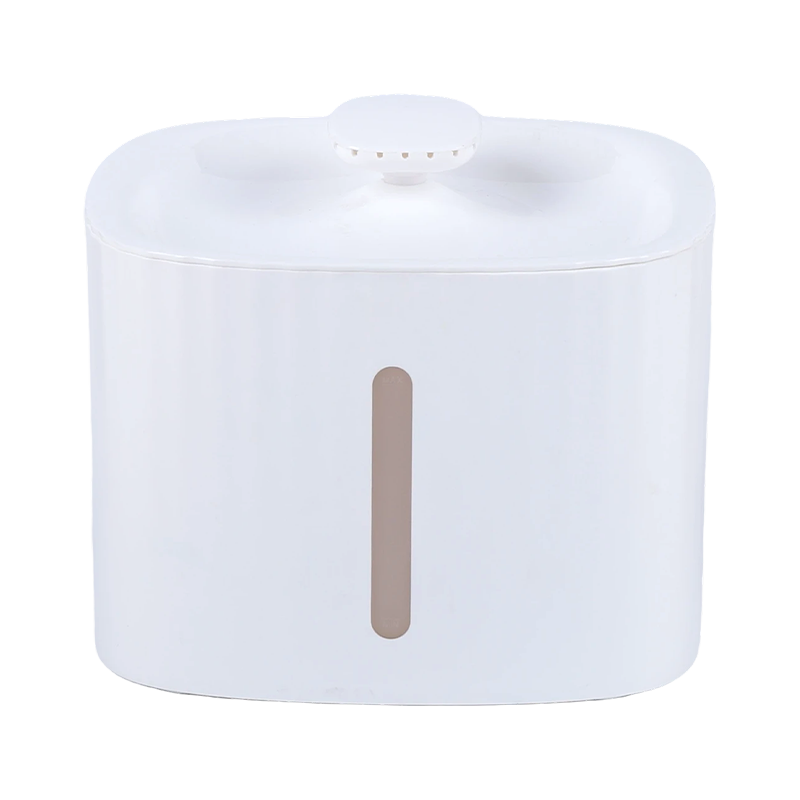 Fuente de agua silenciosa visible de noche